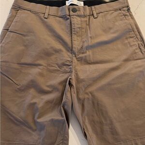 Old Navy Men's Dark Khaki Flat Front Shorts